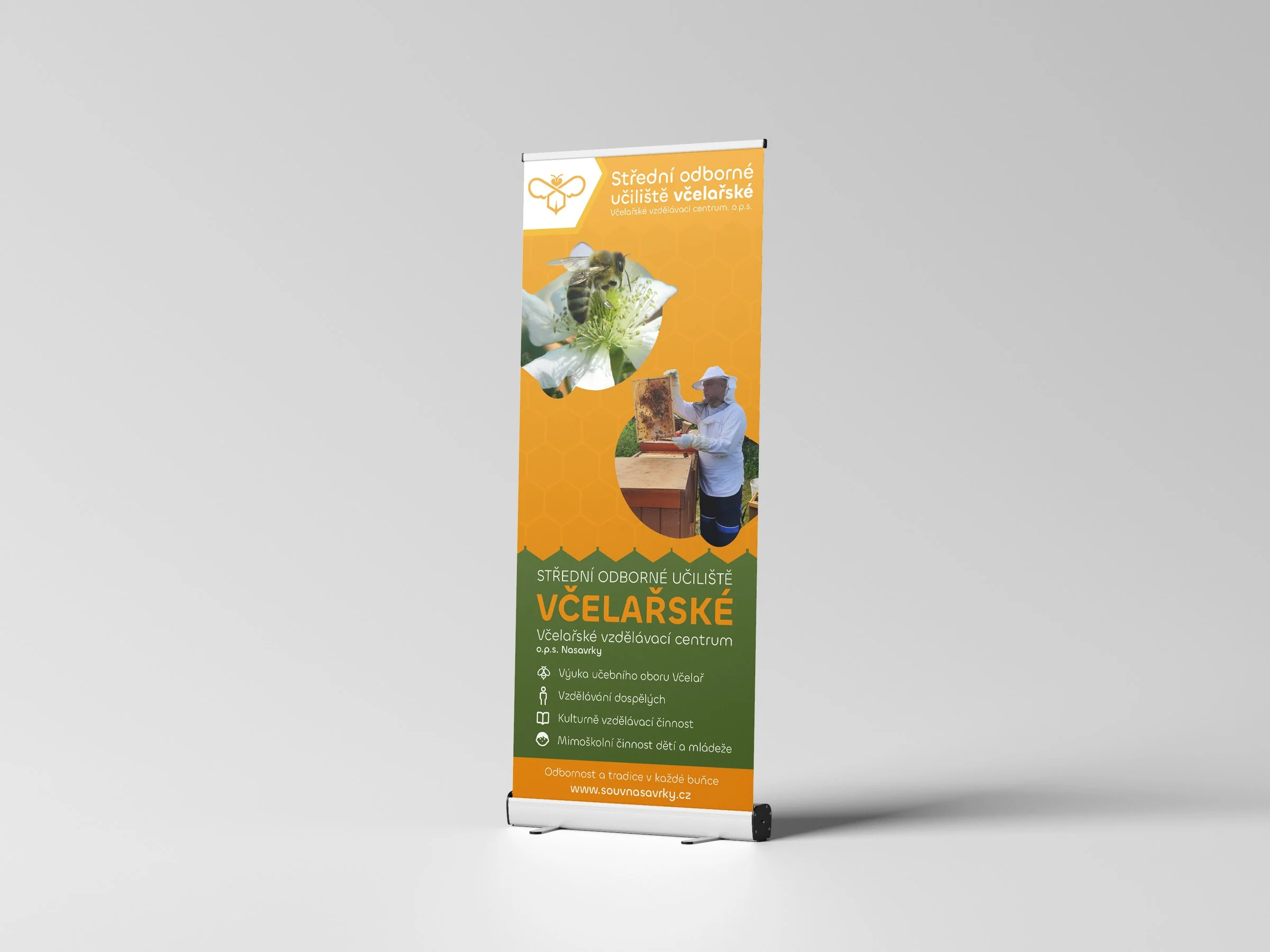 Třetí roll-up SOU Včelařská